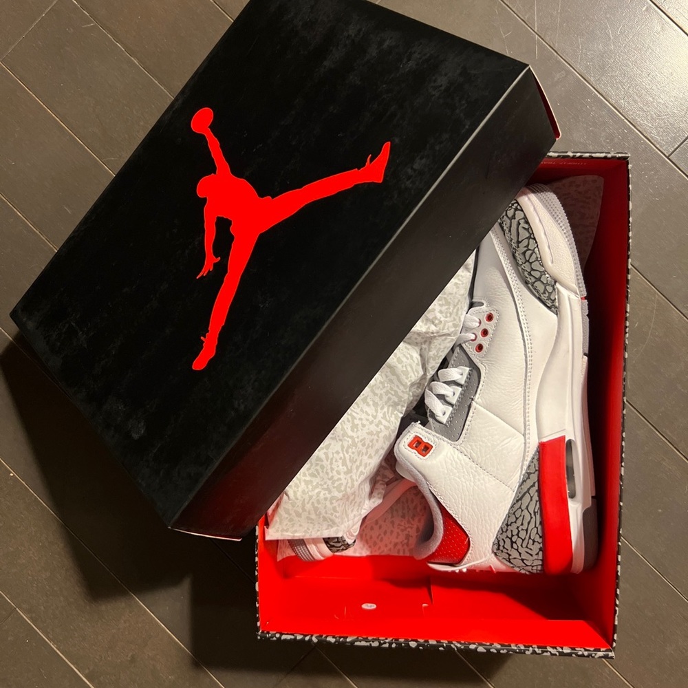 Jordan 3 OG Fire Red 2022